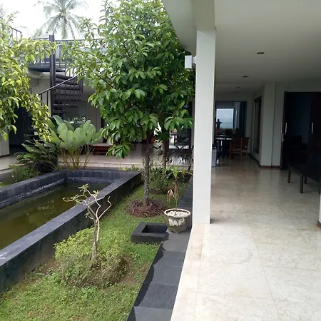 Villa Indah Batu Layar